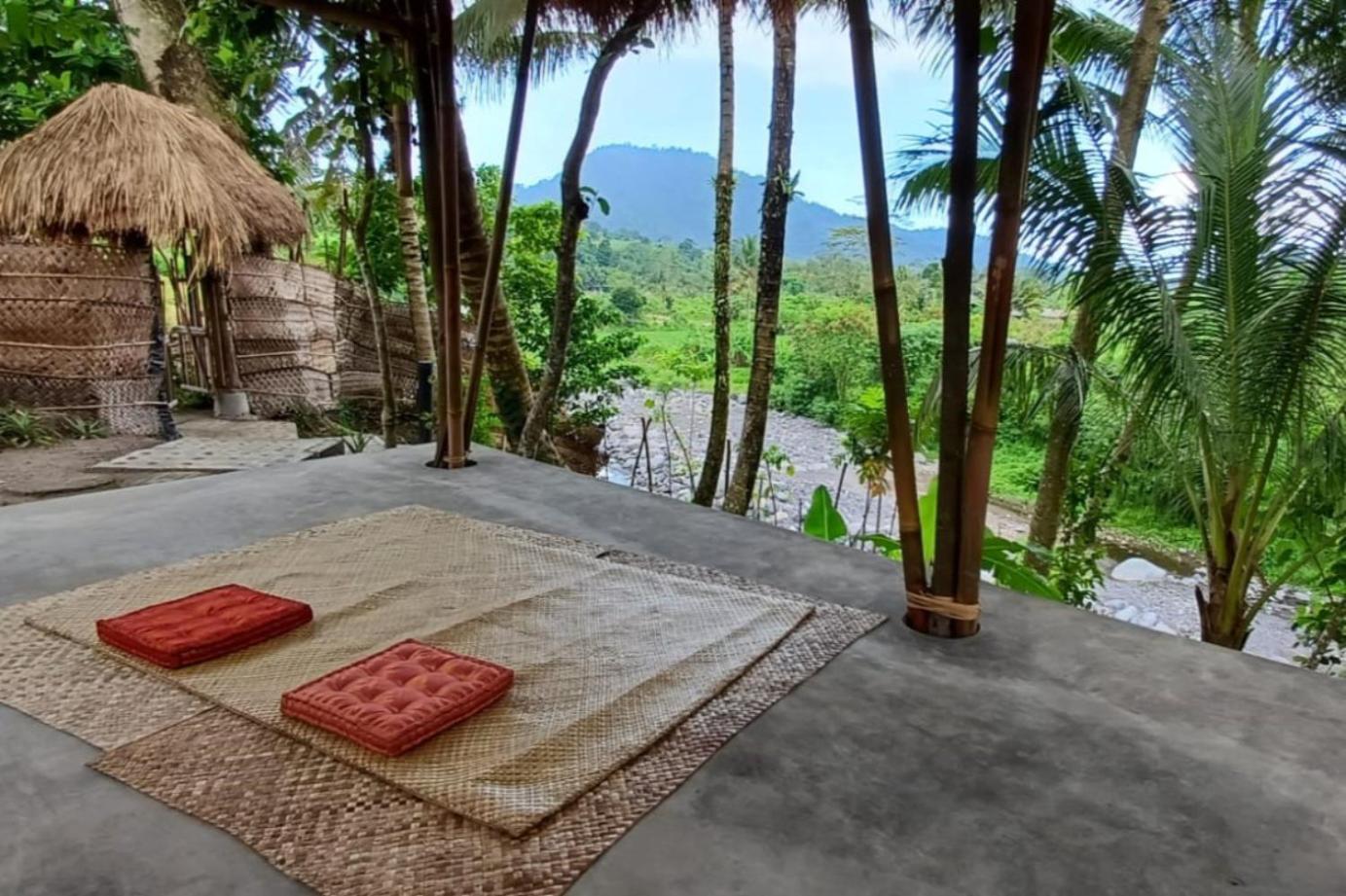 Anandinii River Lodge By Agata Sidemen  Extérieur photo